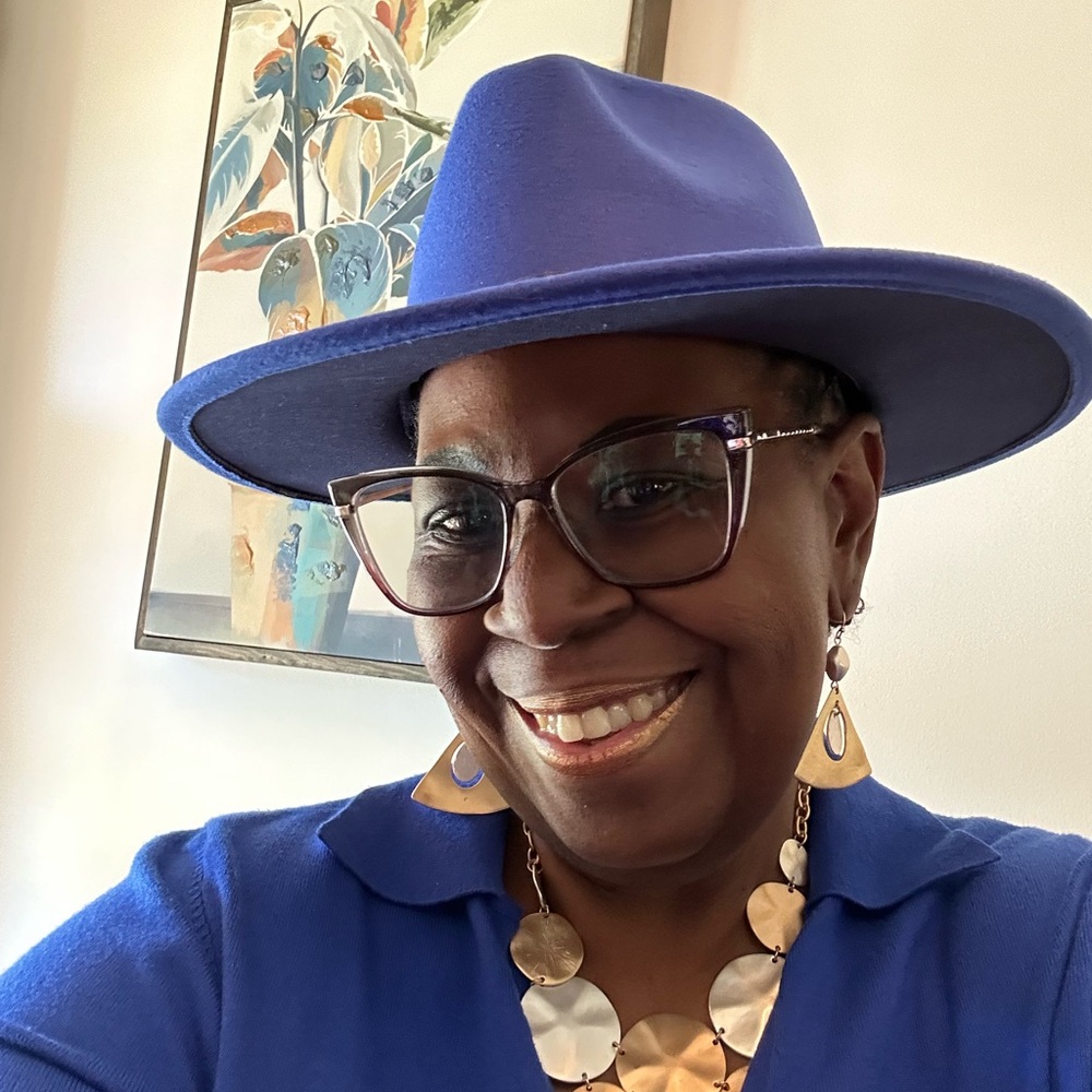 Meet your Posher, Carlisa